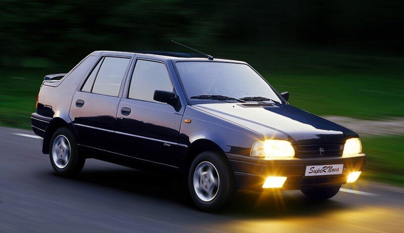 Dacia-SupeRNova (2000-03).