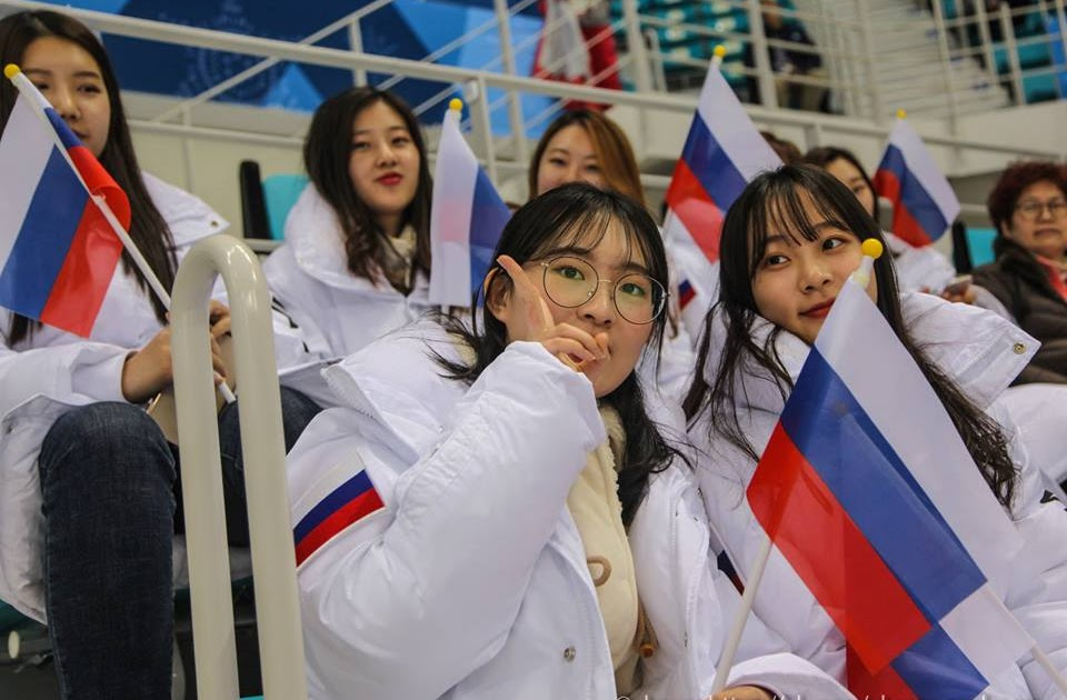 Какая корея дружит с россией. Корейцы в России. Этническая кореянка. Корея люди. Южные корейцы.