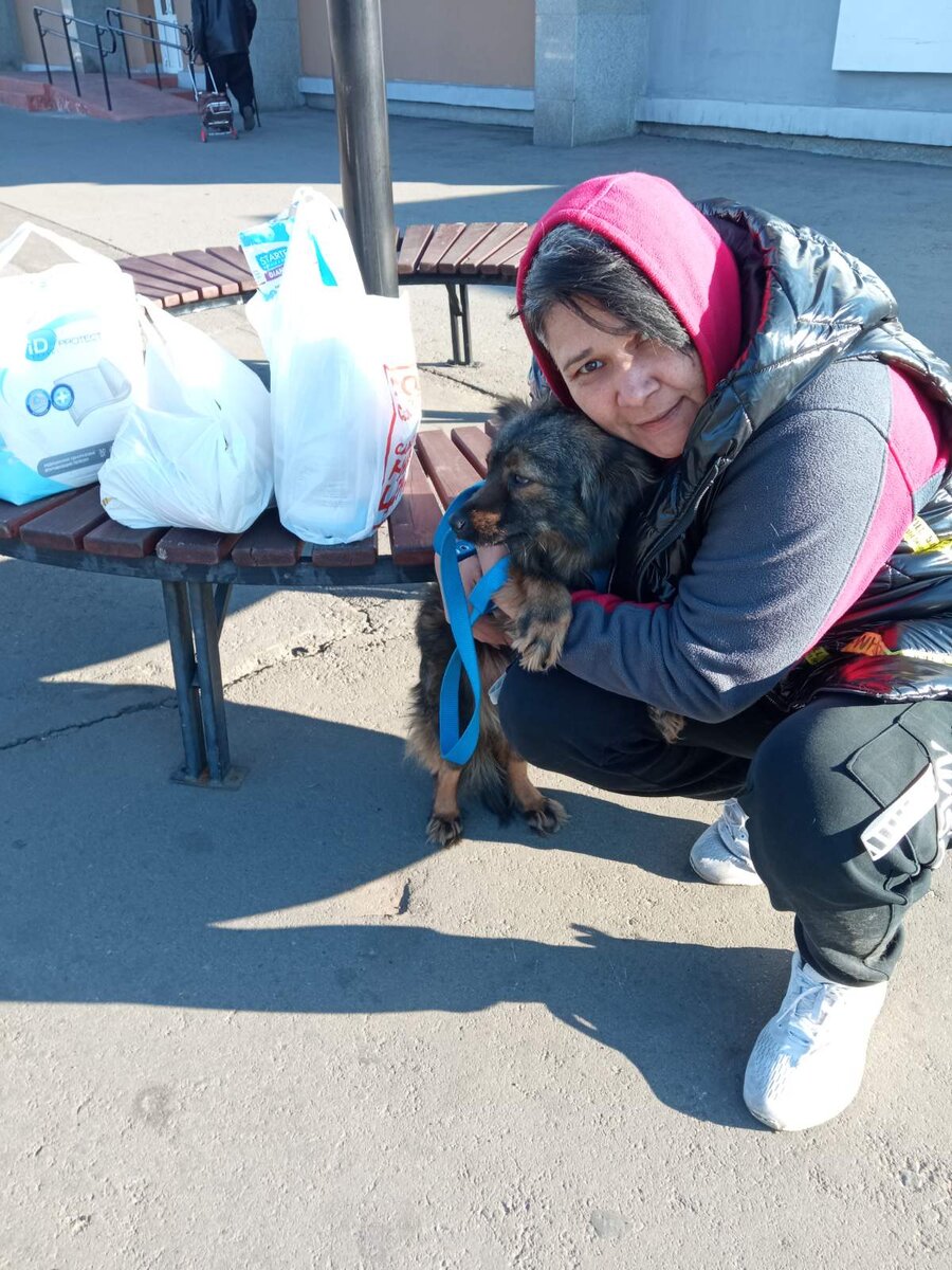 На перроне, ждём поезда с Мэри