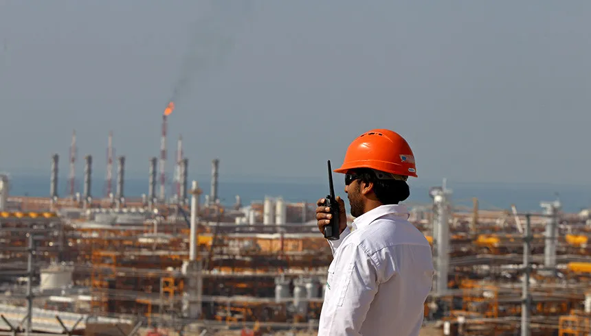 В Иране начинают добычу нефти на месторождении, в которое вложили  млрд.