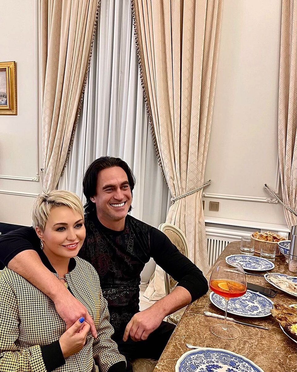 почему катя лель развелась с мужем. почему катя лель развелась с мужем. катя лель и игорь кузнецов. игорь кузнецов муж кати лель. почему катя лель развелась с мужем.