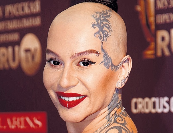 Наргиз Закирова