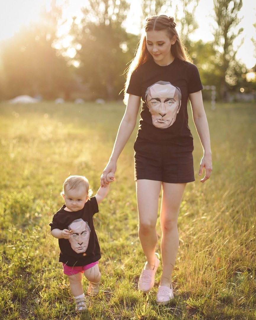 Instagram @blackstarwear