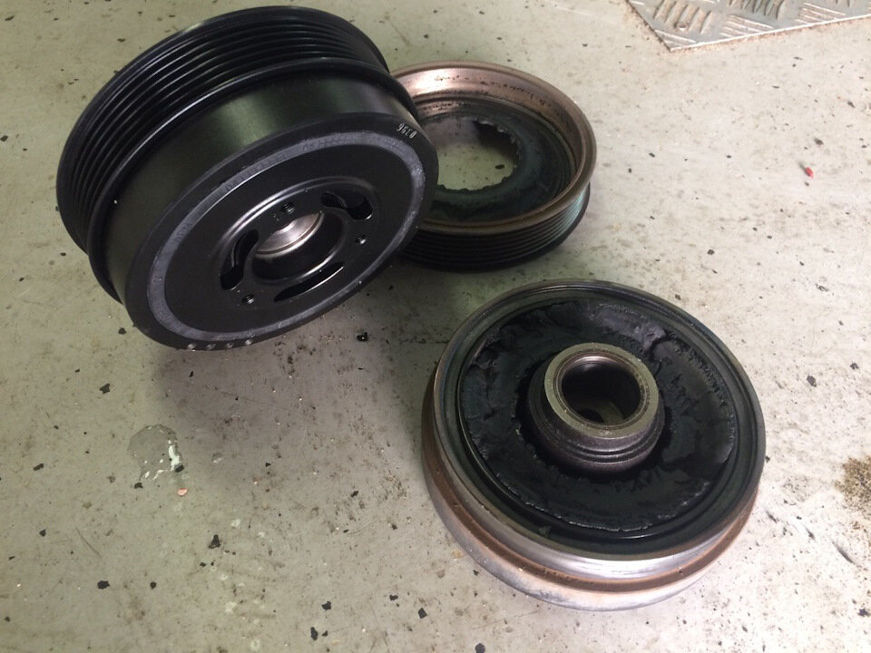 Шкив коленвала  MINI Cooper