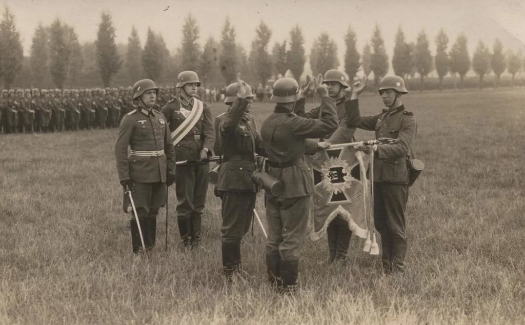 Силы вермахта. Присяга солдат третьего рейха. Армия вермахта. Присяга вермахта. Военная мощь вермахта.