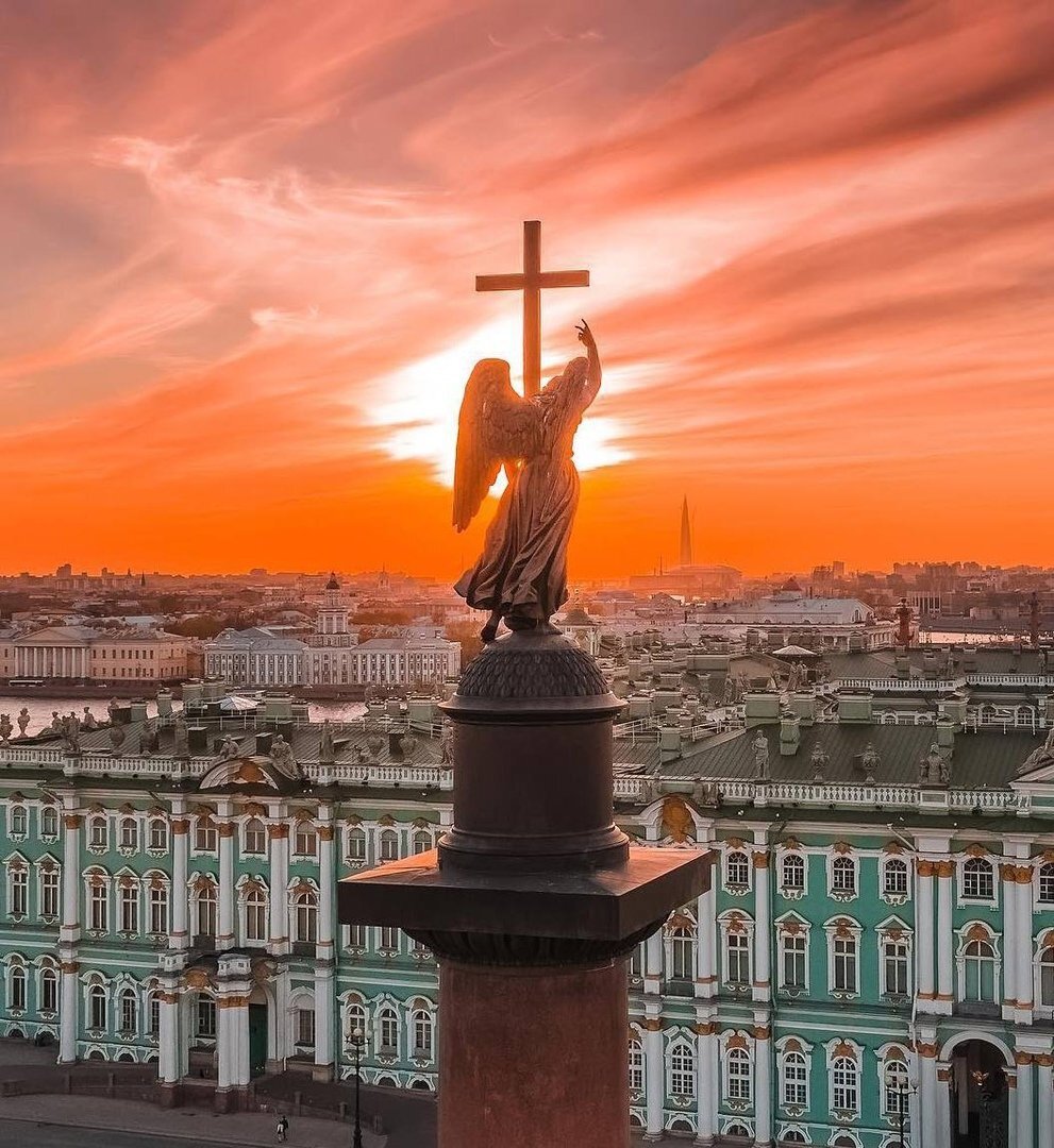 фото александровской колонны в санкт петербурге