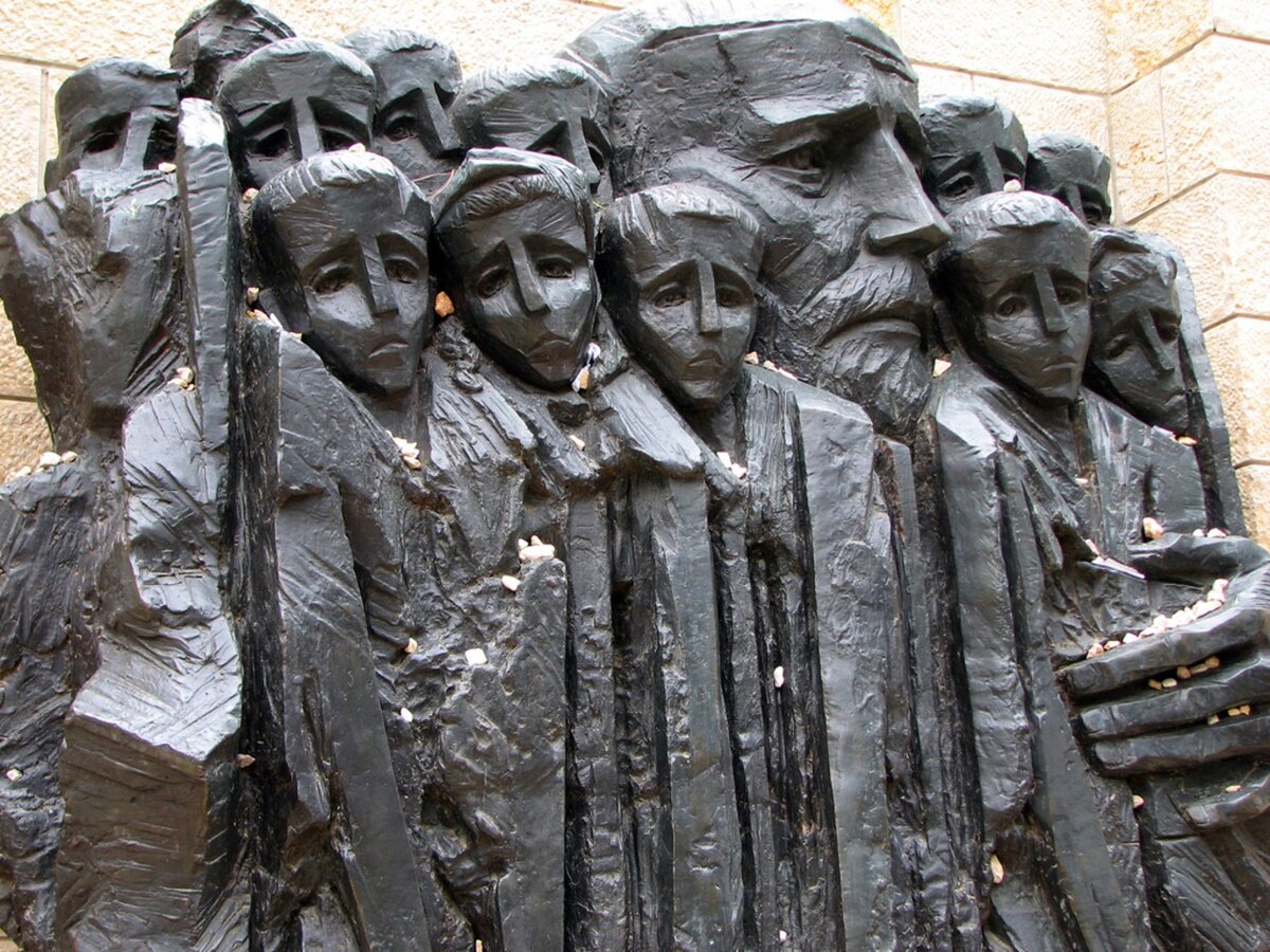 Януш Корчак памятник в Иерусалиме (фото)