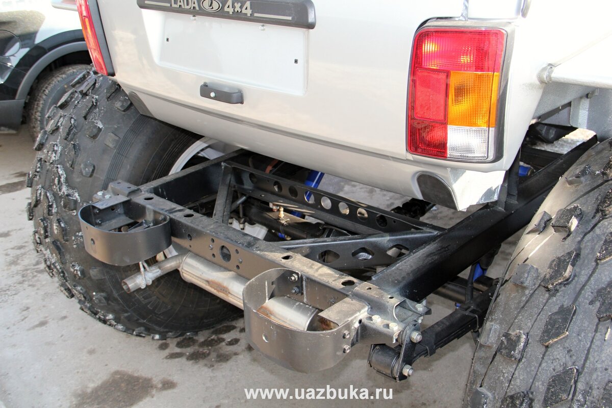 Фирменные отбойники 469-го ни с чем не спутать