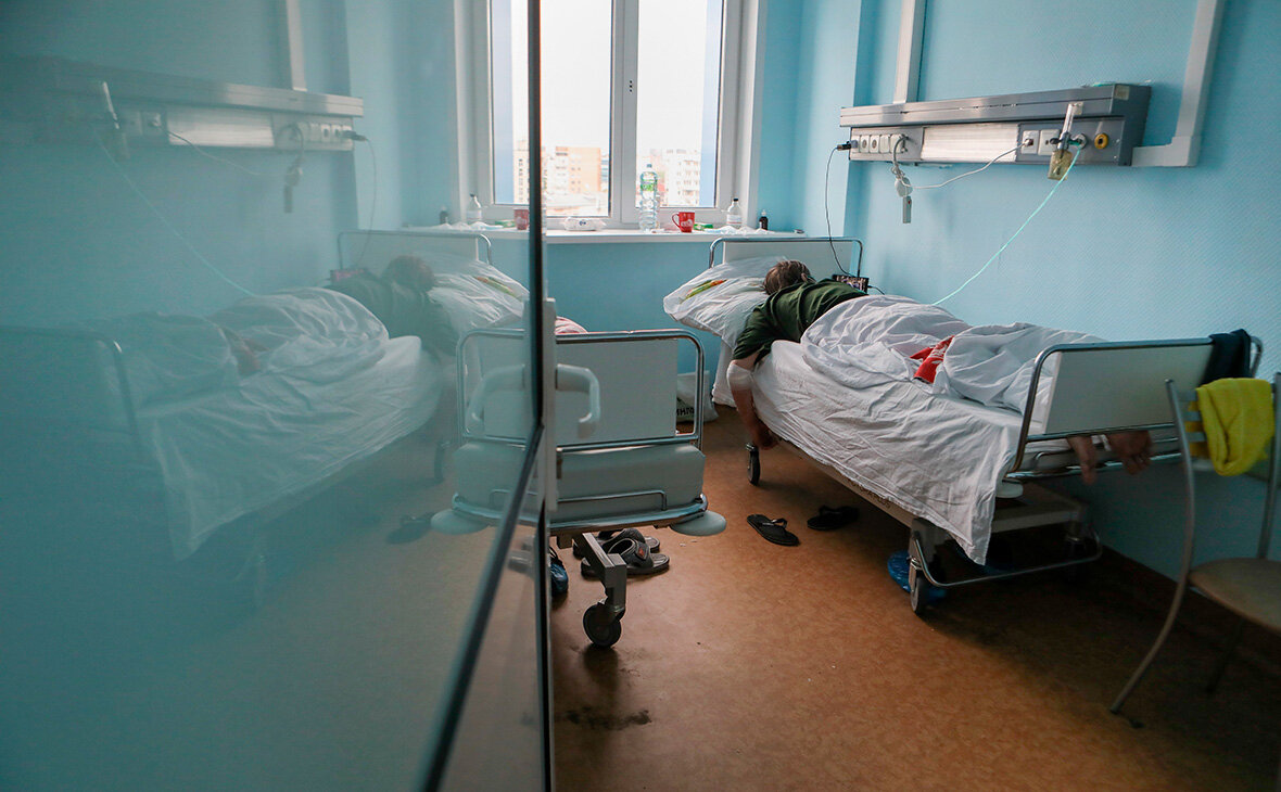 За сутки в России выявили 11,6 тыс. новых случаев заболевания, общее число зараженных увеличилось до 221 тыс. С учетом обновленных данных оперативного штаба, страна обошла по этому показателю Великобританию и Италию 
