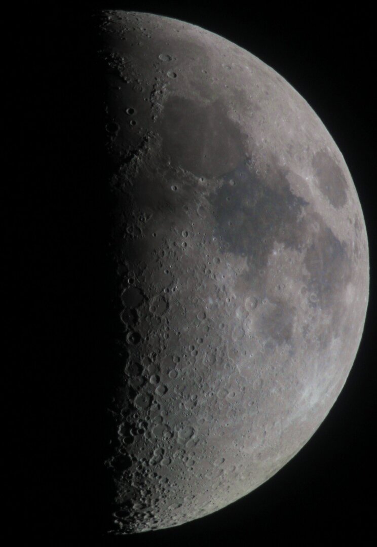 Луна 30 апреля 2020 года. Фото С.Белокрылова