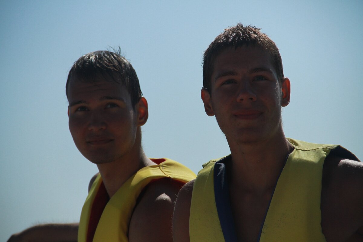 Наблюдали за людьми