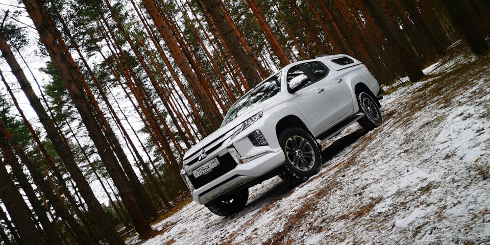 Пикап Мицубиси Л200. Красив, собака!