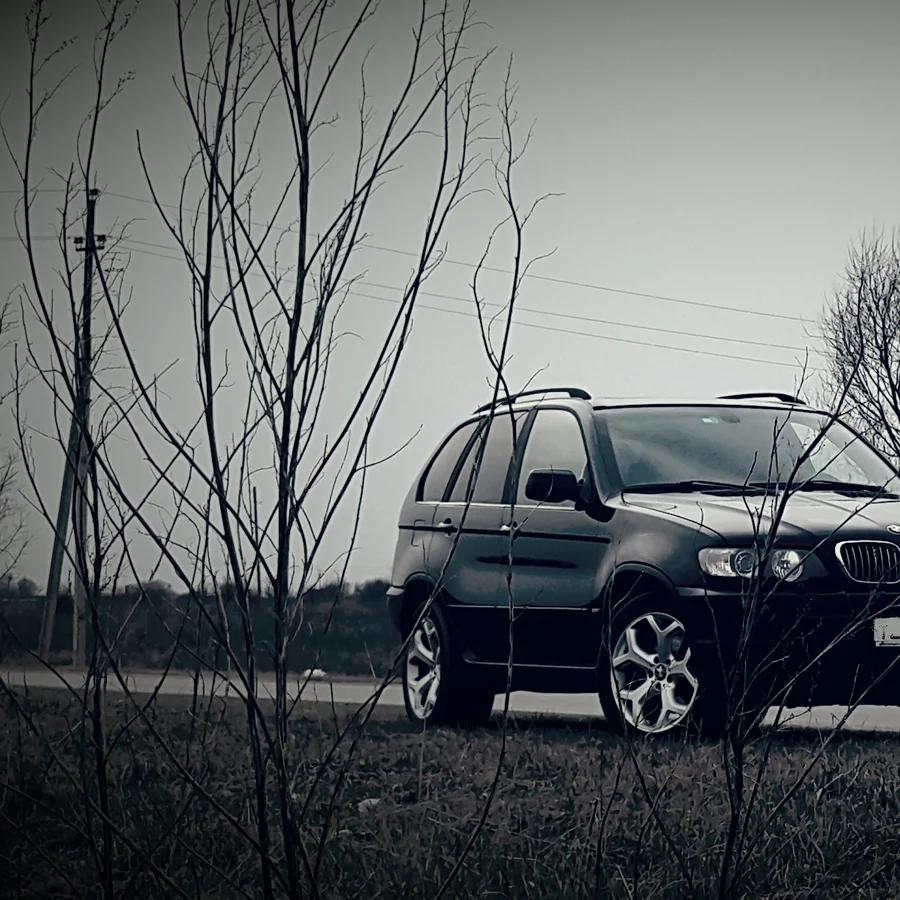 Tony Kokhan BMW x5