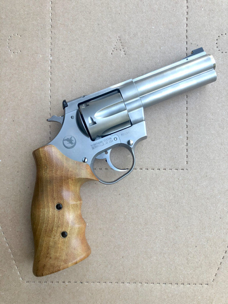 Кольт кобра 38 спешиал. Револьвер edison giocattoli police traditional cobra (125/26). Револьвер кольт питон. Револьвер кобра 380. Револьвер производители.