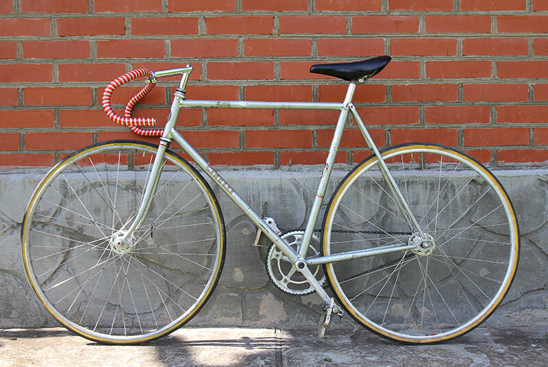 Трековый велосипед Cinelli Speciale Corsa 1970 года из коллекции Веломузея Андрея Мятиева.