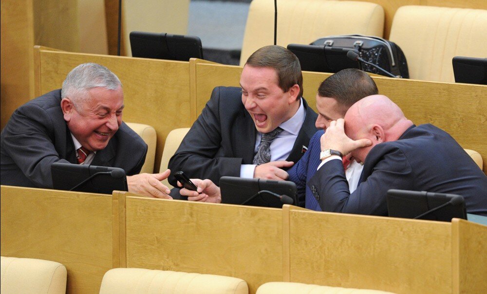 Типичные будни чиновников в государственной думе