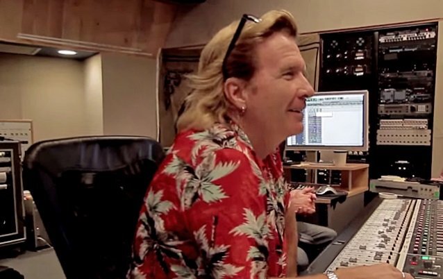 Боб Рок. Источник: https://assets.blabbermouth.net/media/bobrock2014studio_638.jpg