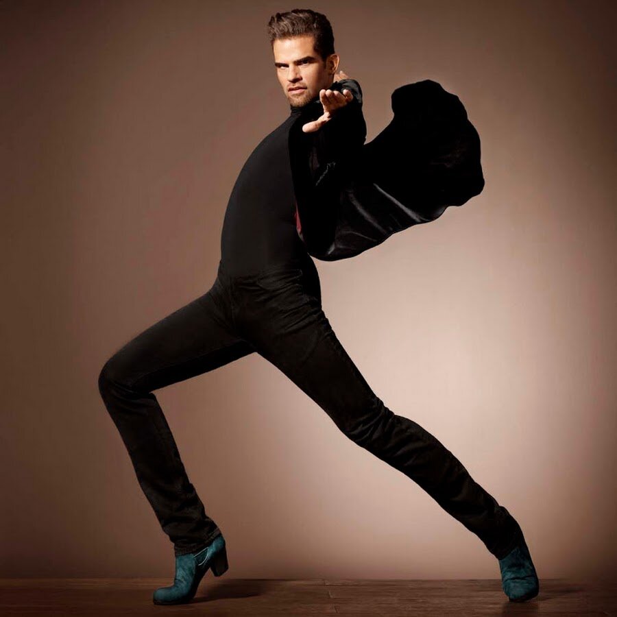 Антонио Нахарро. https://yt3.ggpht.com/ytc/AAUvwnjRh9NXZftkmvpqltry6659ca6aA48E7TIDQqPW1A=s900-c-k-c0x00ffffff-no-rj 