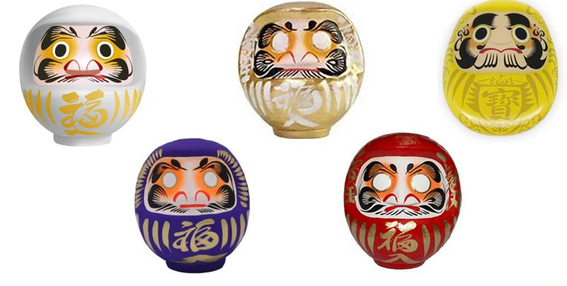 Самый распространенный цвет Дарумы – красный.