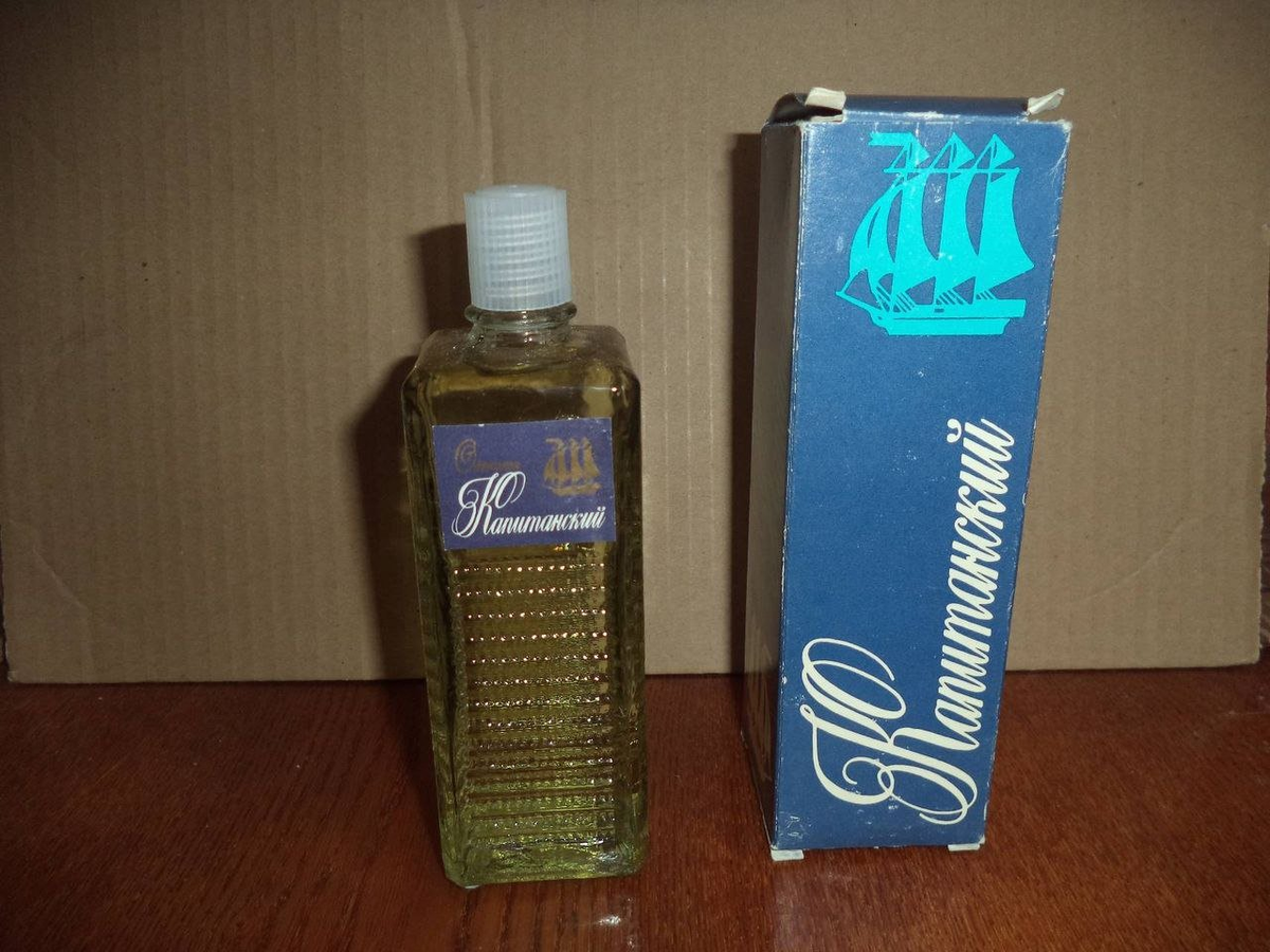 Одеколон "Капитанский". Источник https://i09.fotocdn.net