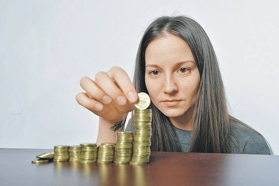     Финансист Тузов считает, что реальным курсом доллара к рублю станет 74 рубля за доллар Михаил ФРОЛОВ