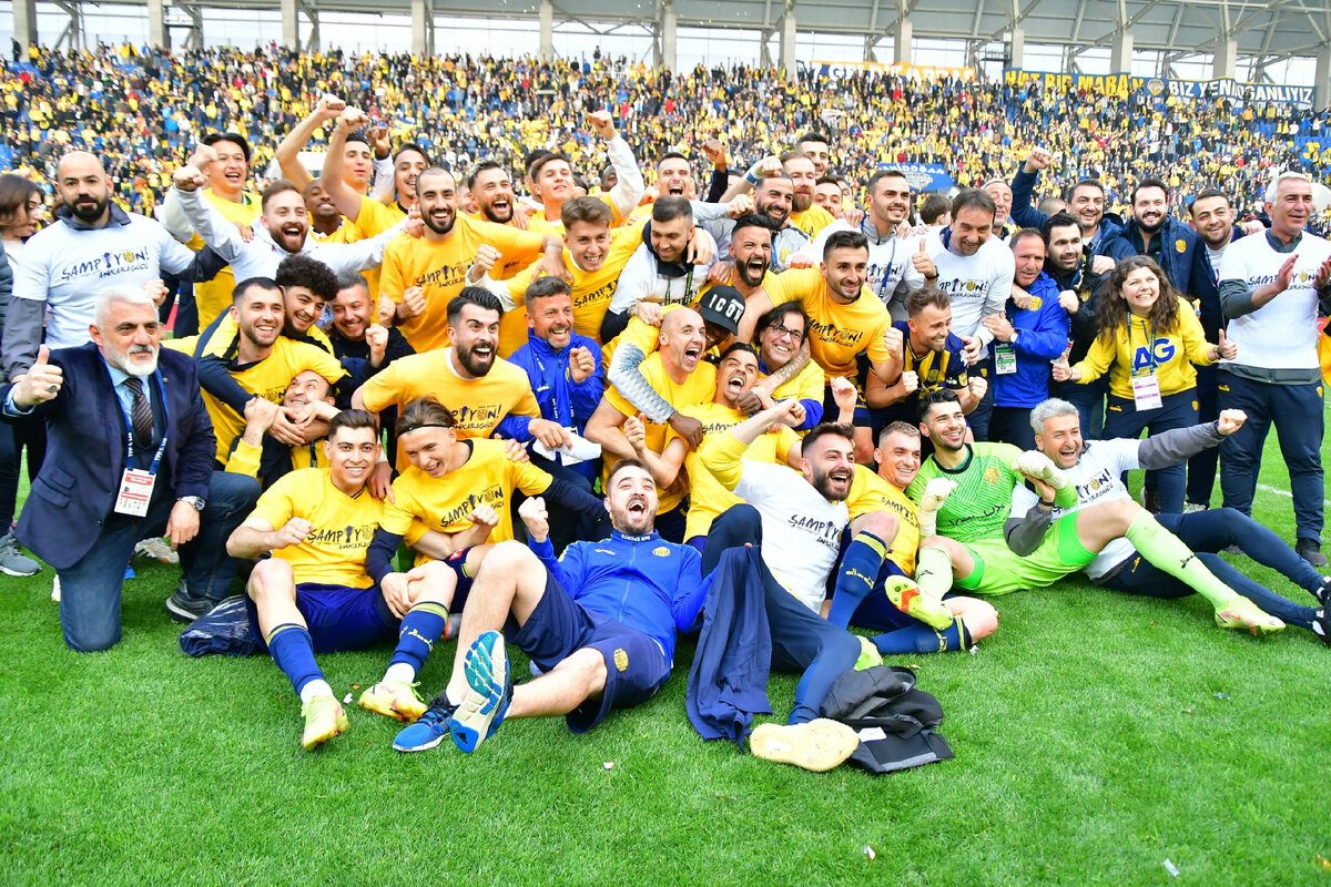 Найди на фото Дурака