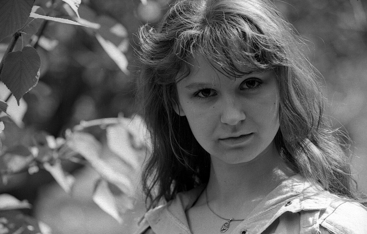 ровно 20 лет. кинокопировальная фабрика новосибирск. ровно 20 лет. смерть бодрова. Alizee gourmandises обложка.