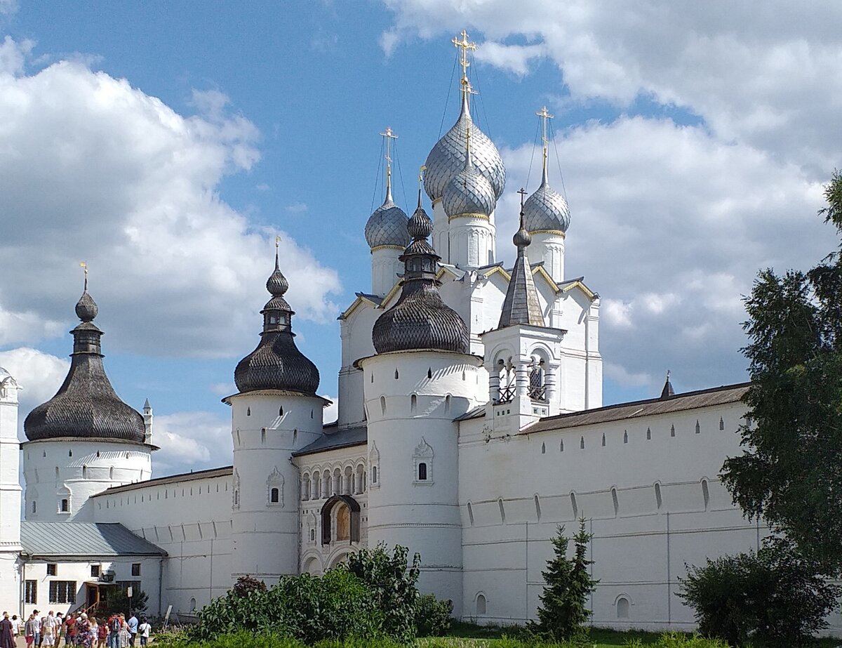  Врата Ростовского Кремля. Фото автора