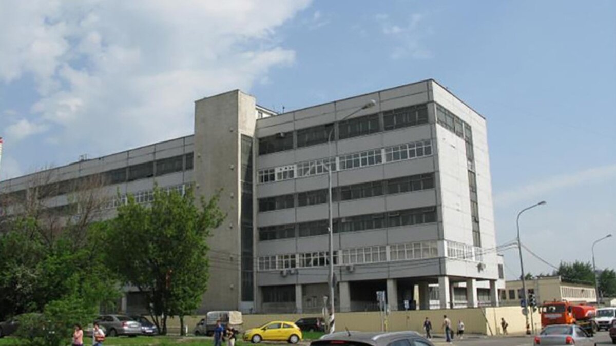     На заводе загорелась лаборатория, где хранится горючий натрий.