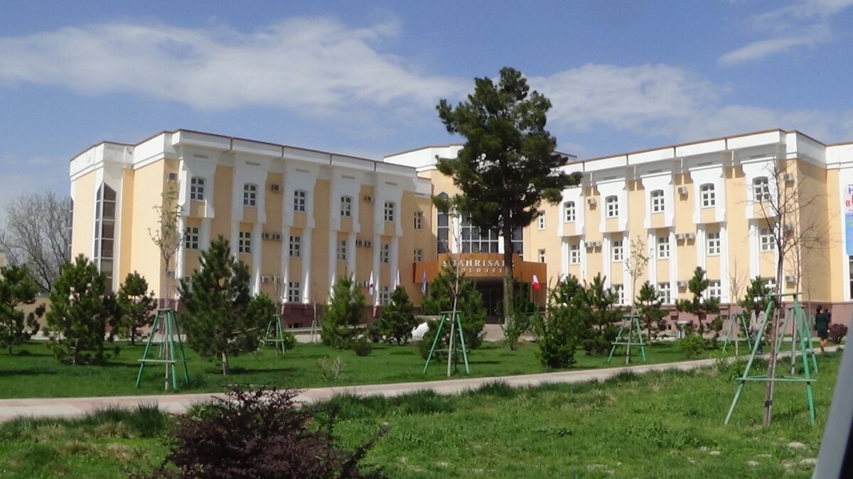 На самом деле зелени бы не было, если бы ее не взращивали