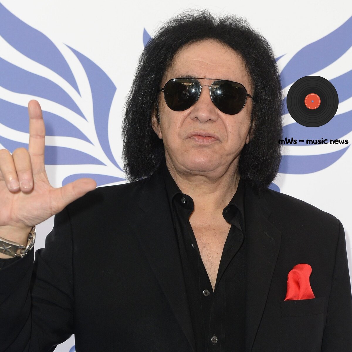 джин симмонс