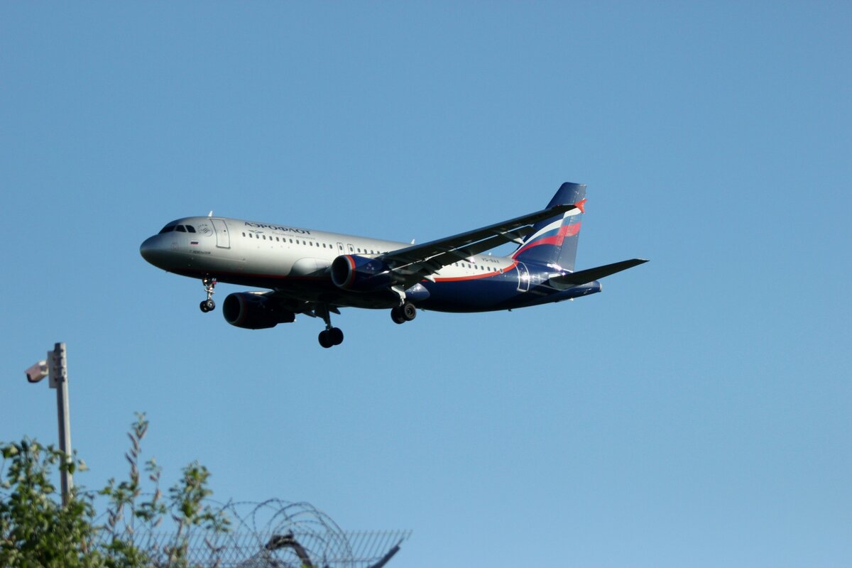 Самолет Airbus A320 авиакомпании «Аэрофлот»