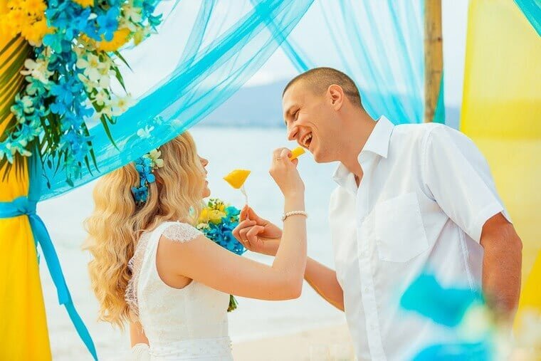 WeddingPost.ru сервис свадебных приглашений и стиля