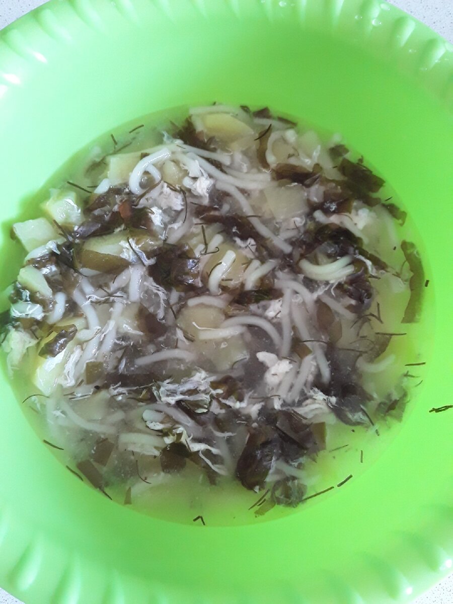 Очень вкусный, даже старший его ест, а он супы терпеть не может. 