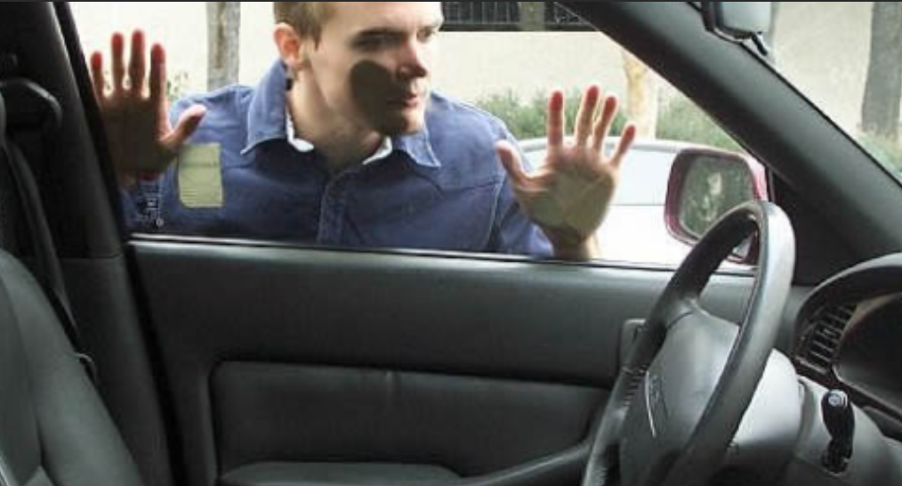 Примерно так это выглядело. Фото не моё, использовано в качестве иллюстрации. Поймите, тогда ночью мне было не до того, чтобы фотографировать всё. Источник изображения "Яндекс картинки"