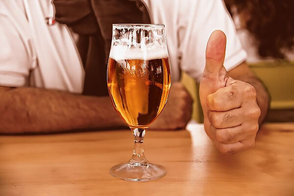 Почему не разрешают пить безалкогольное пиво на рабочем месте?