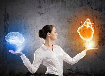 Кому тогда выгодно распространять миф о том, что интуиция является, чуть ли не главной опорой доходности ставок?
Несомненно, в первую очередь в выигрыше оказываются владельцы букмекерских контор, которые с широко распростертыми объятиями встречают игроков, полагающихся в ставках на интуицию и на свое везение. Также в определенном плюсе оказываются и профессиональные бетторы, которым выгодно, что движение линии вызывают ставки вот таких «везунчиков», но они воспринимают такое положение дел как должное.