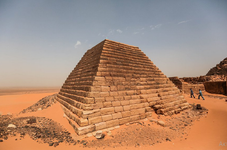 ТАКИМИ БЫЛИ ВСЕ ПИРАМИДЫ