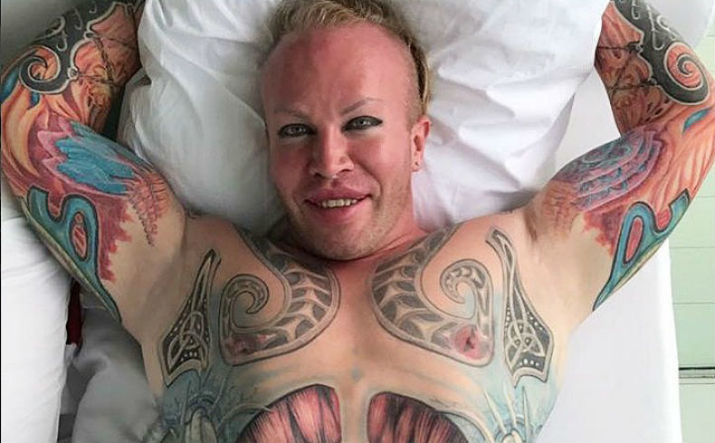 Огромные татуировки без особой смысловой нагрузки