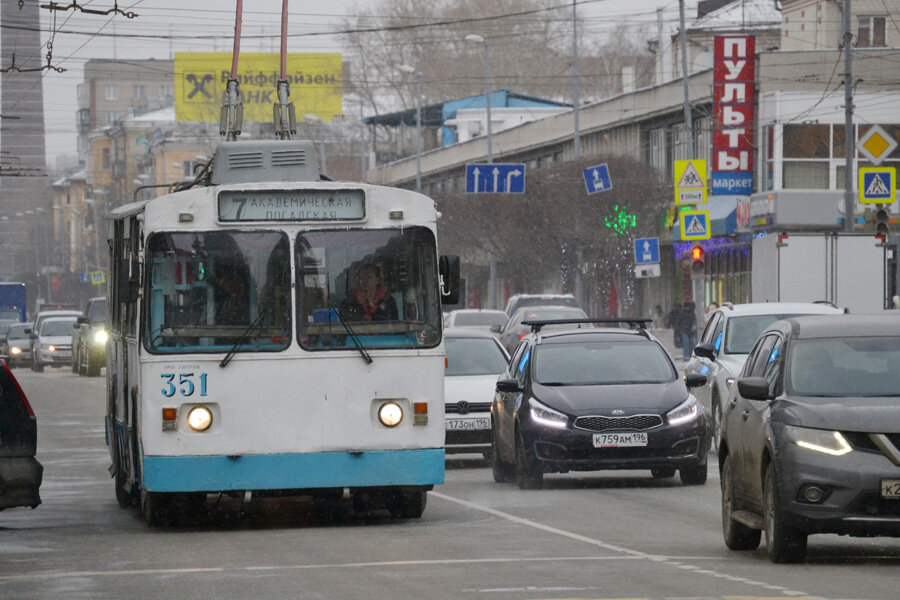                                   Модель ЗиУ-682В [В00]	зав.№ 25133	1985 год выпуска	