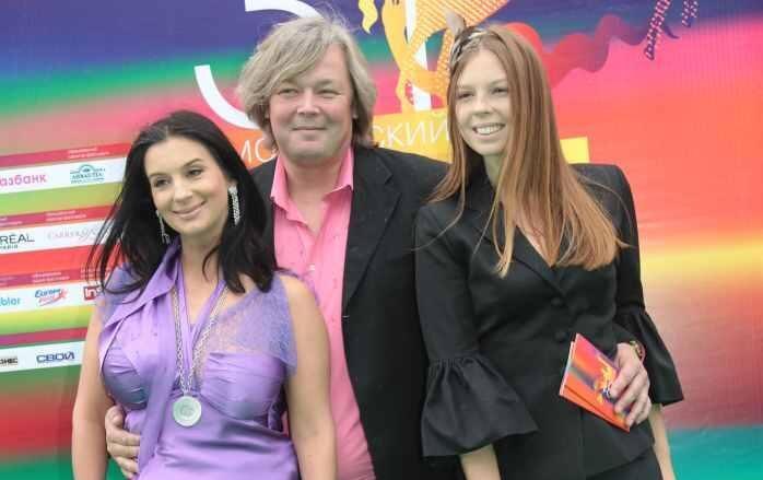 Екатерина, Александр и Анастасия