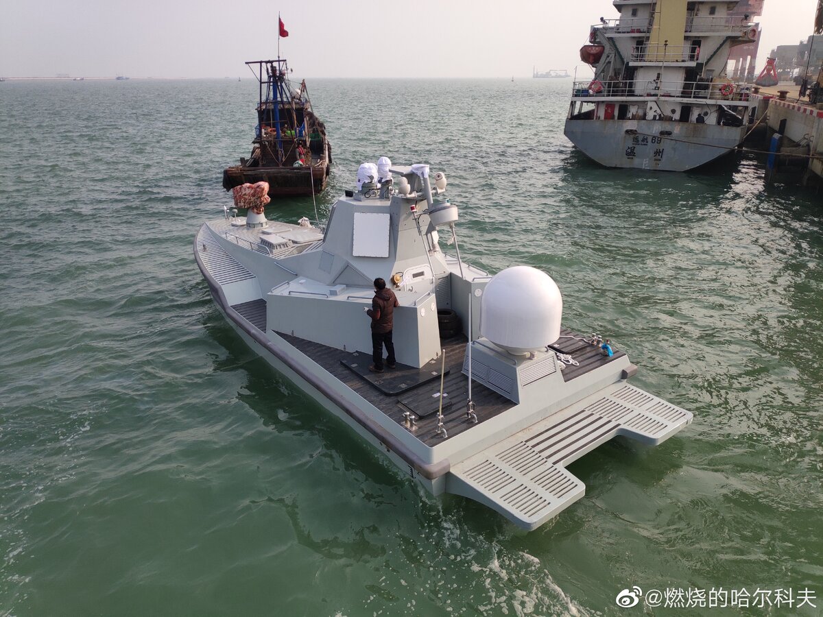 Боевой беспилотный катер JARI-USV, картинка с блога https://dambiev.livejournal.com/