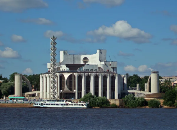 Новгородский театр драмы. Фото из свободных источников.