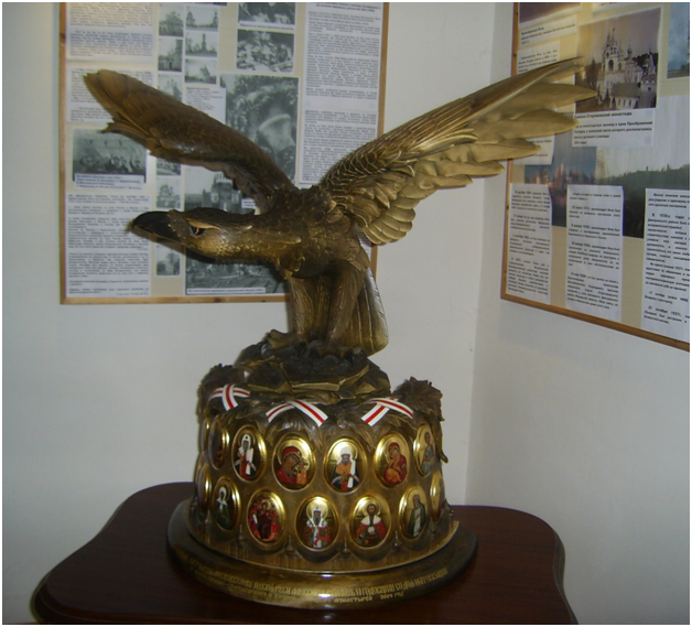 В музее монастыря. Фото из домашнего архива