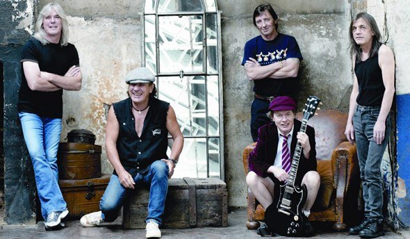 AC/DC: Клифф Уильямс, Брайан Джонсон, Филл Рудд, Ангус Янг, Малькольм Янг