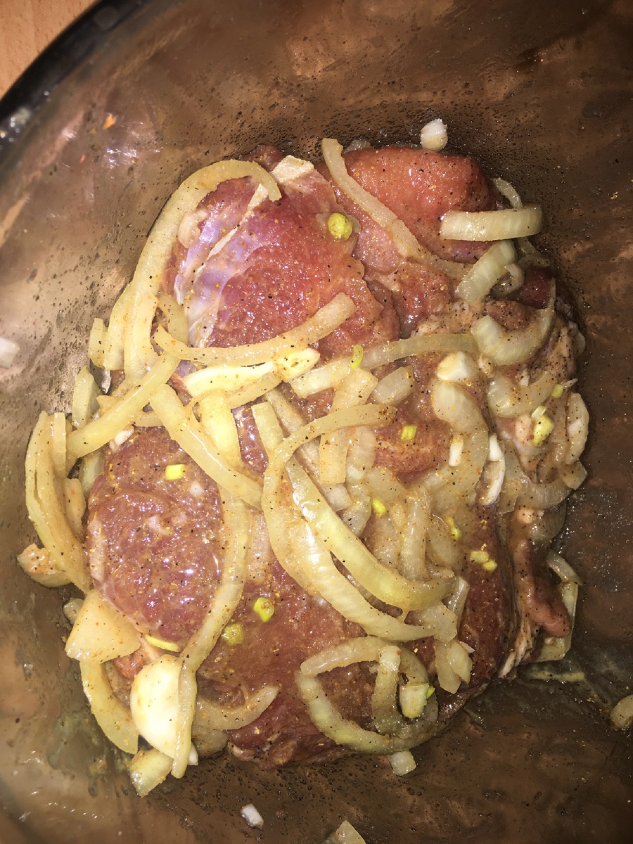 Оставляем мариноваться, минимум 20 минут.