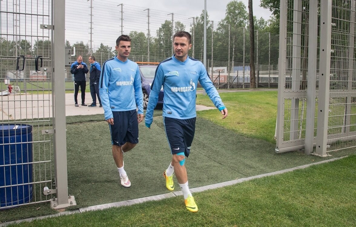 Виктор Файзулин с партнером по команде Артуром Юсуповым.