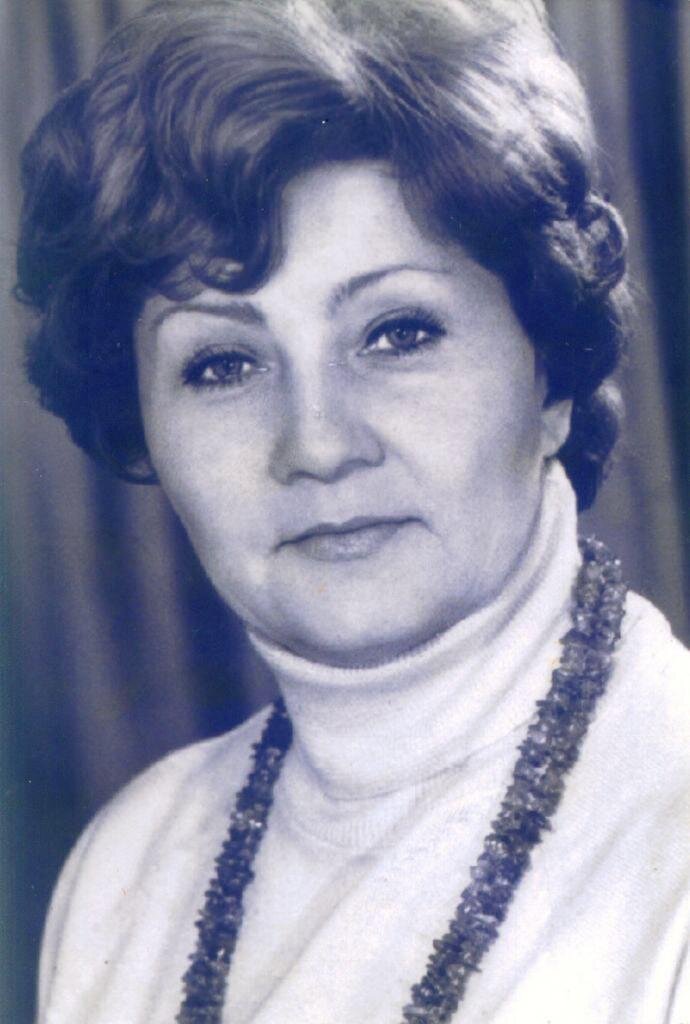 Мамочка, я тебя люблю! Будь здорова и счастлива!