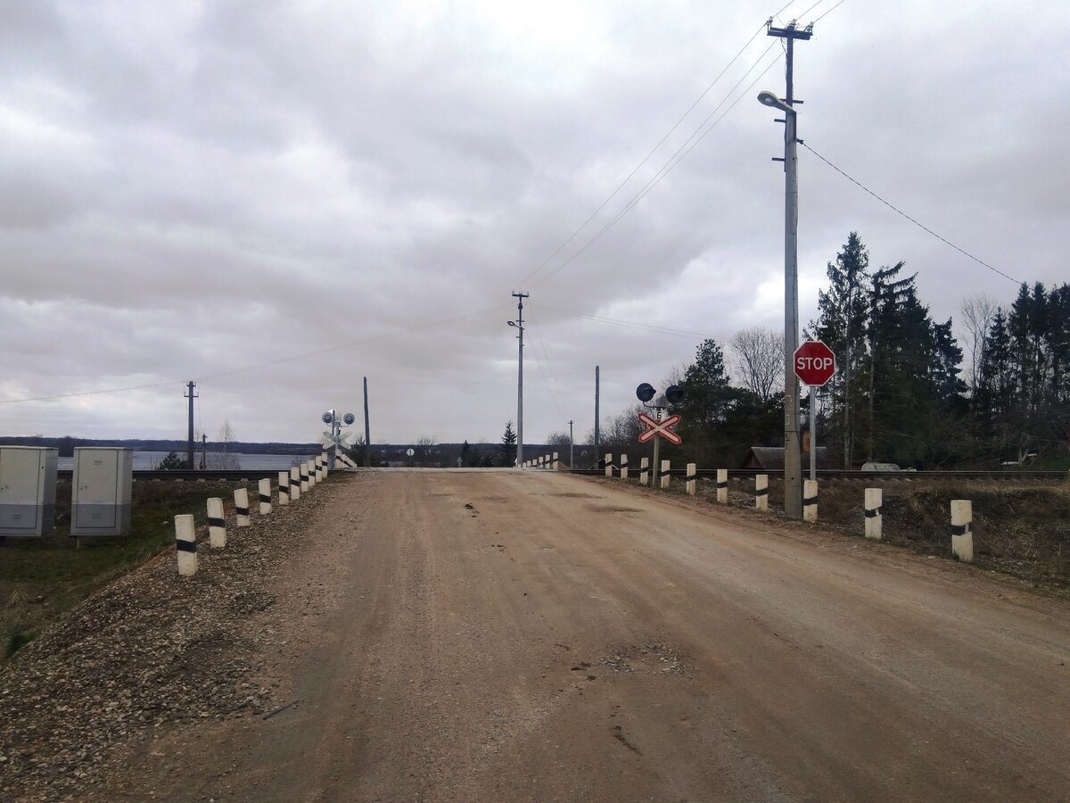 Живописный полустанок в псковской глуши, где не осталось поездов дальнего следования