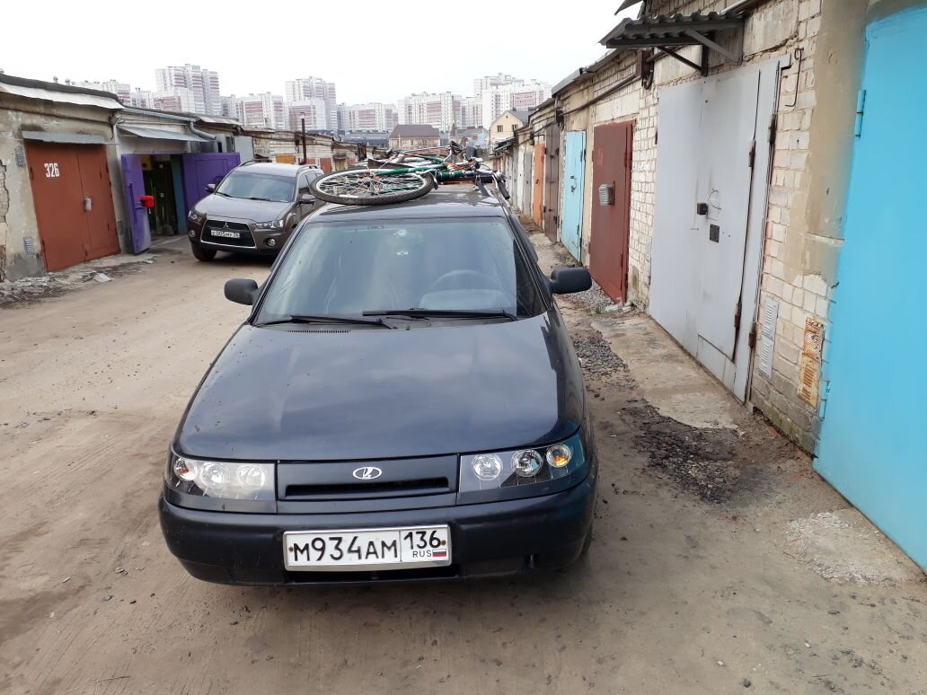 все та же машина, только уже поменял фары на  prosport